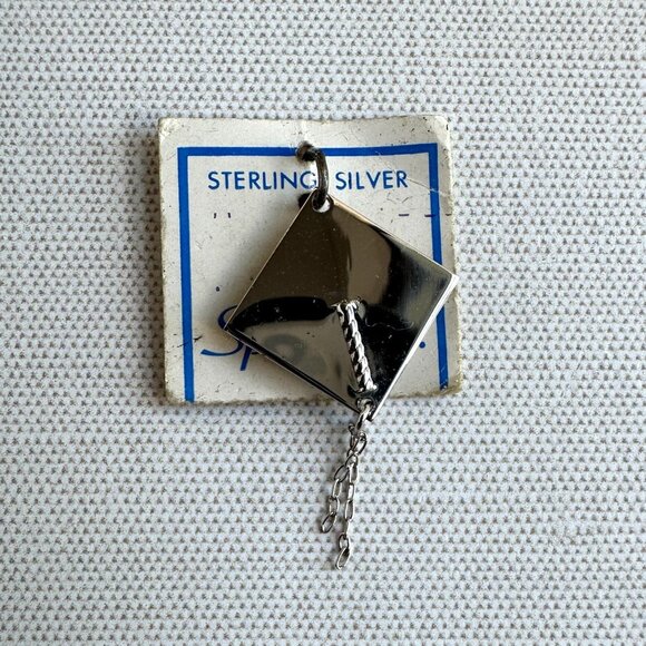 Vintage Sterling Silver Graduation Cap Charm Pendant with Dangling Tassel NWT - Picture 6 of 7